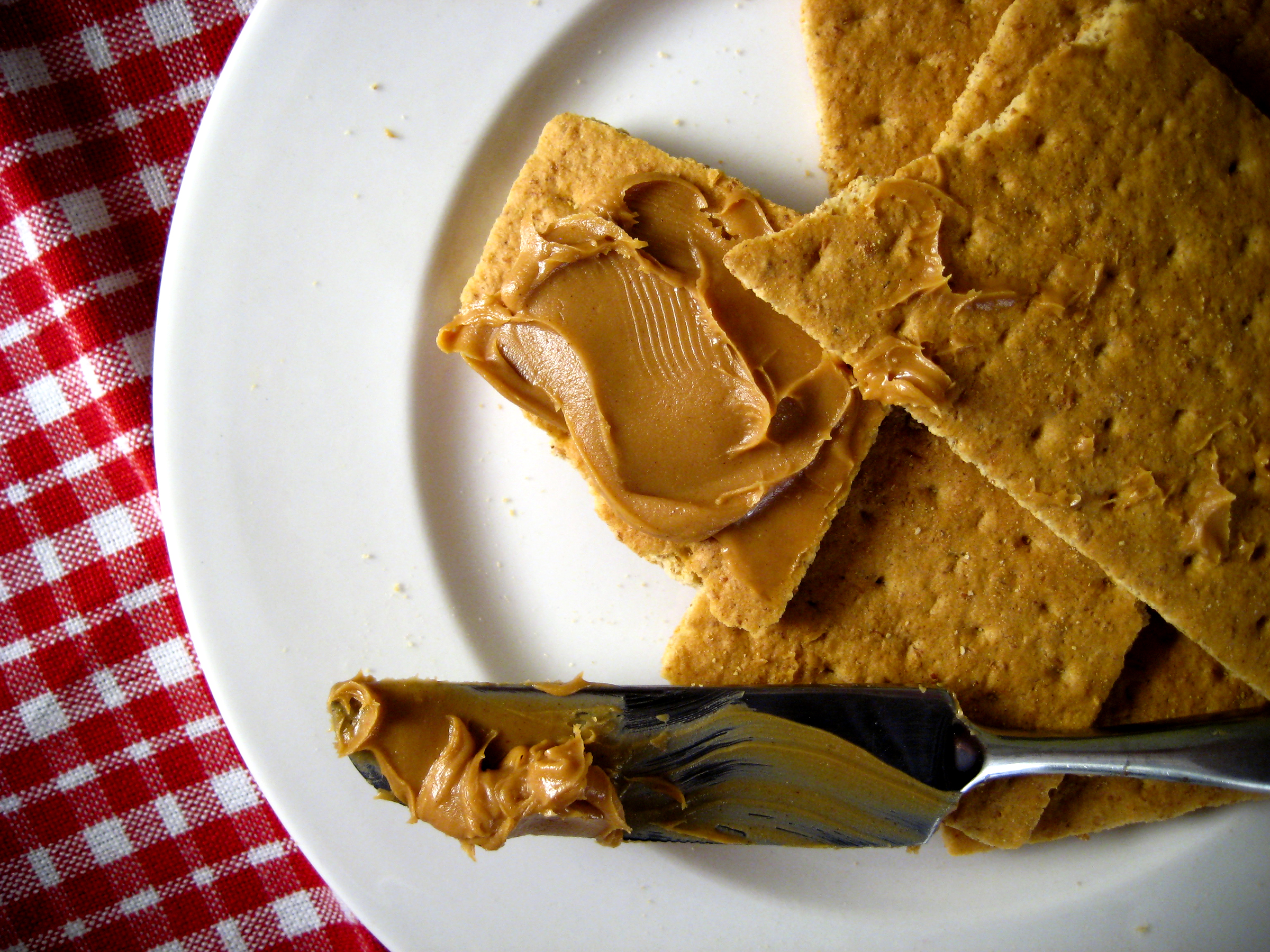 Graham crackers with spread